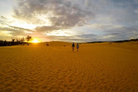 Tour Mũi Né 1 Ngày - Ngắm hoàng hôn trên Đồi Cát Vàng